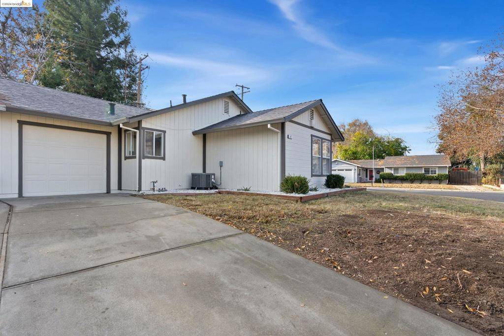 Sacramento, CA 95833,2 Rivermont Ct