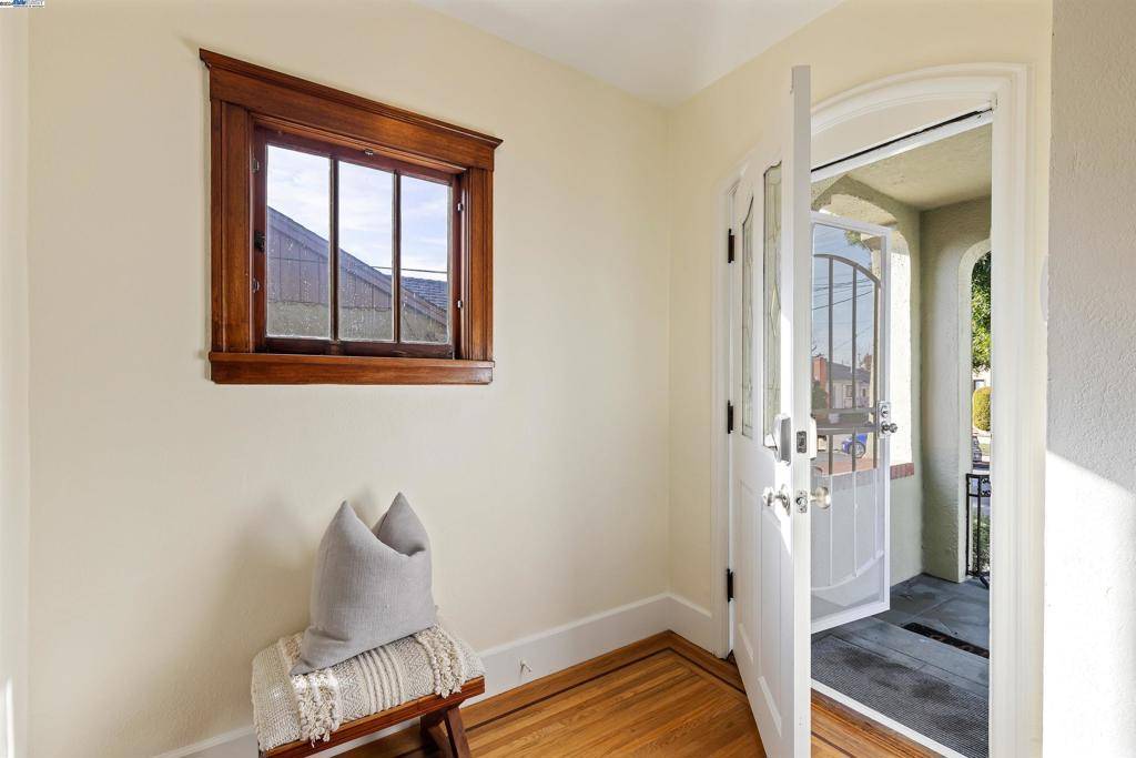 San Leandro, CA 94577,458 Diehl Ave