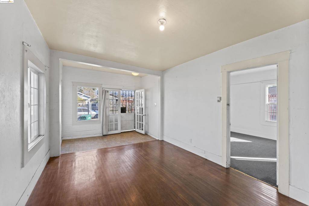 Oakland, CA 94621,6225 Fenham Street