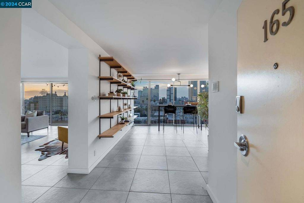 Oakland, CA 94612,1555 Lakeside Drive #165