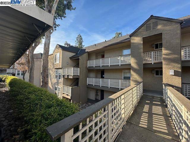 Hayward, CA 94544,661 Royston Ln #337