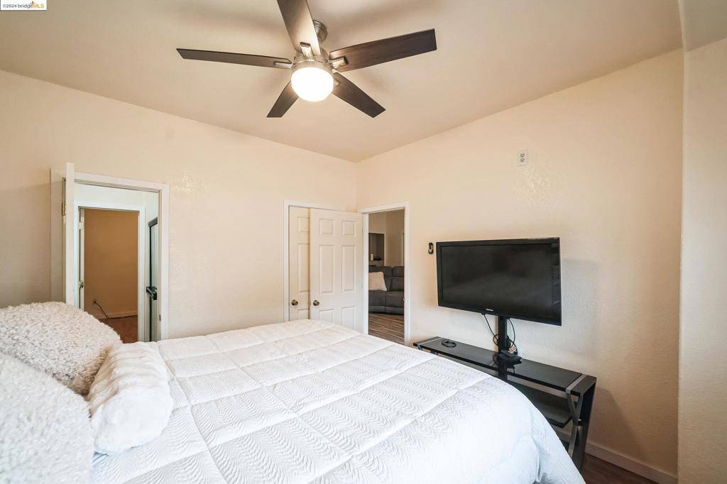 Union City, CA 94587,33712 14Th St