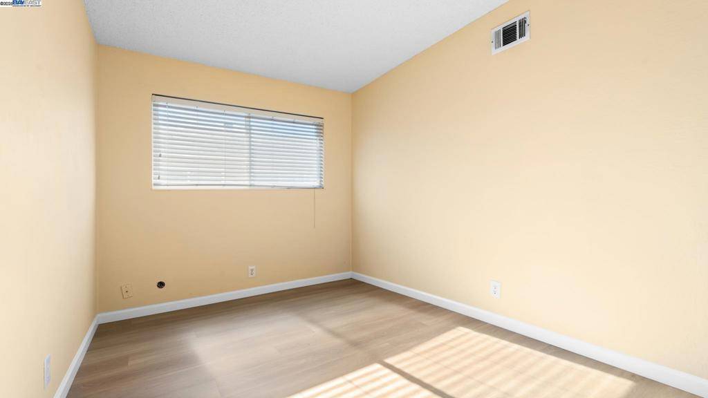 Castro Valley, CA 94546,22260 N 6Th St