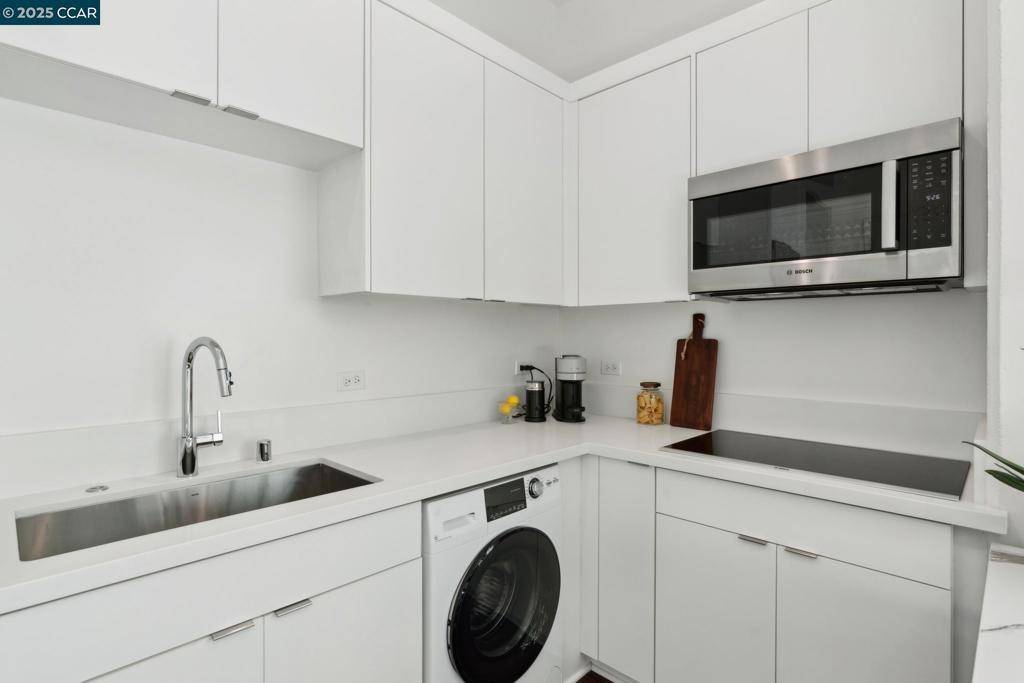 Lafayette, CA 94549-6800,210 Lafayette Circle #101