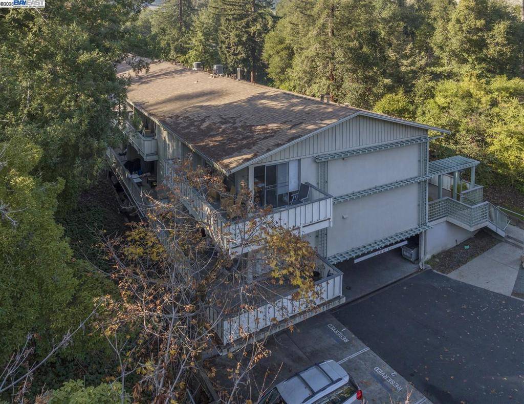 Orinda, CA 94563,67 Brookwood Rd #16