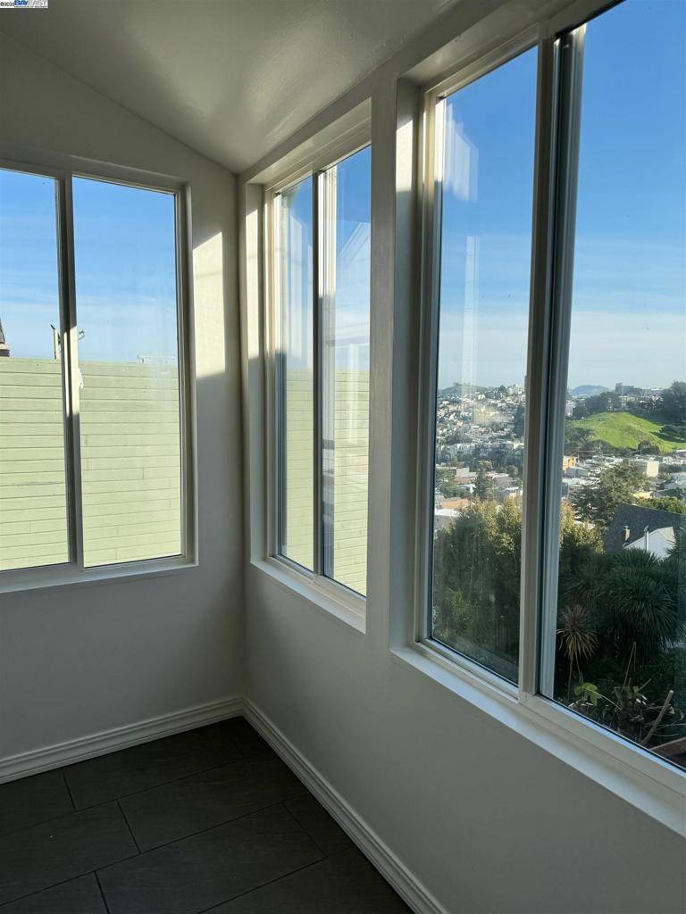 San Francisco, CA 94114,4499 17th