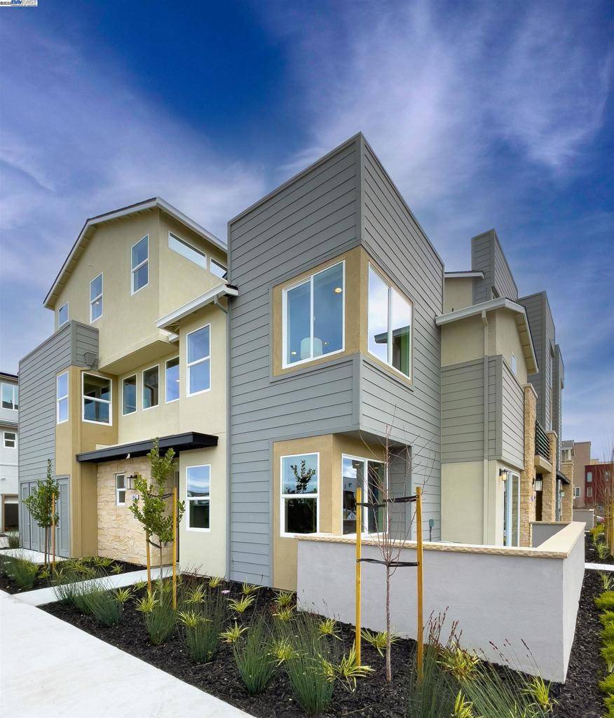 Dublin, CA 94568,6224 Strawberry Way #73