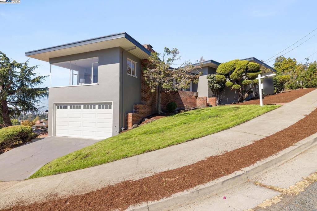 Oakland, CA 94602,2655 Charleston St