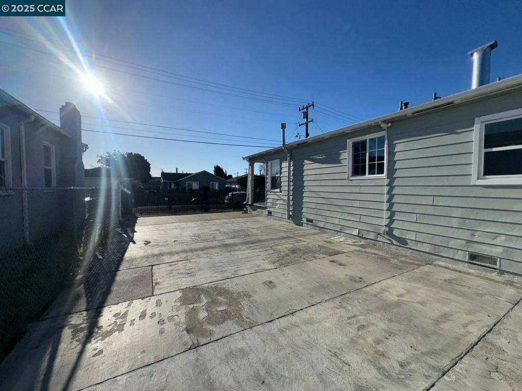 Oakland, CA 94603,9608 D St