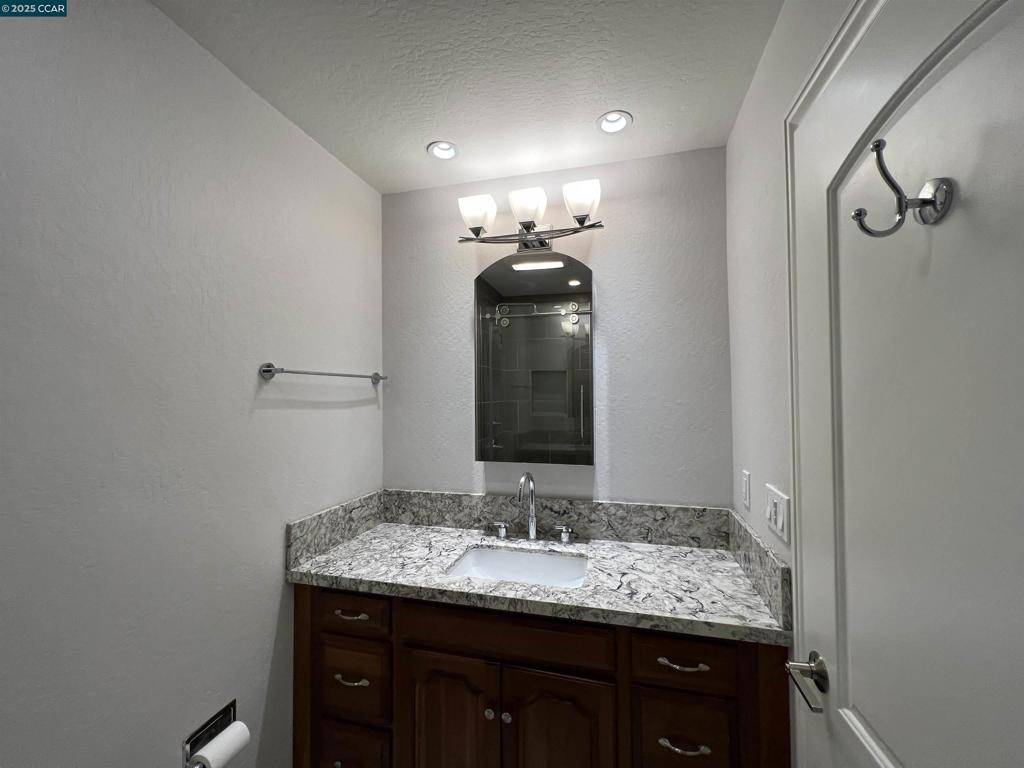 Walnut Creek, CA 94596,2562 Walnut Blvd #66