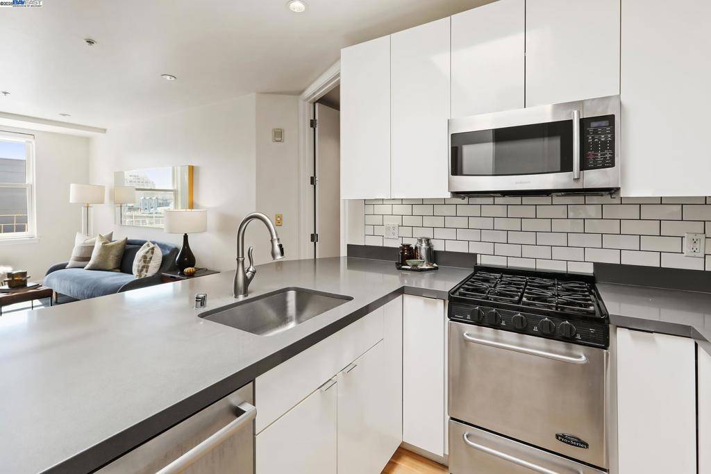 San Francisco, CA 94109,901 Bush St #602