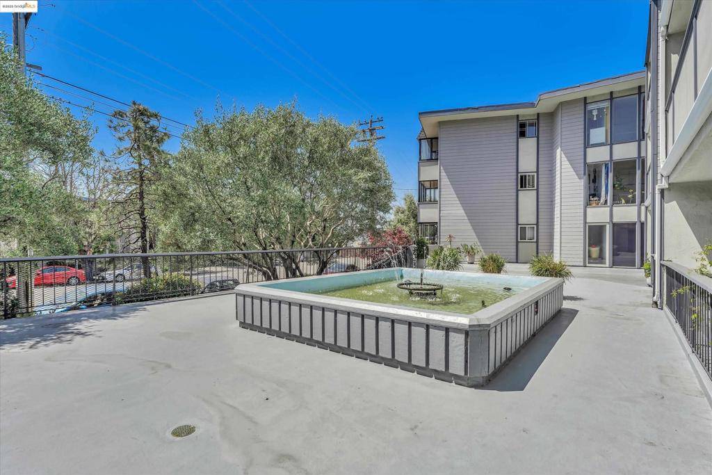 Oakland, CA 94611,567 Oakland Ave #104