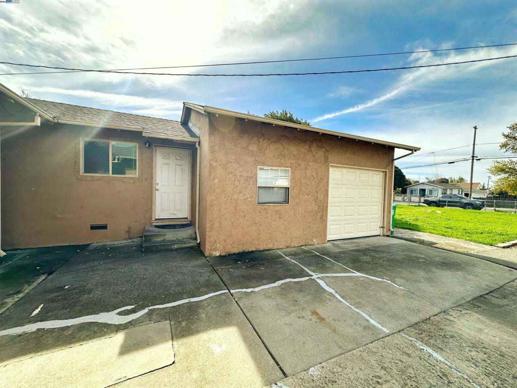 Hayward, CA 94541,22464 Fuller Ave