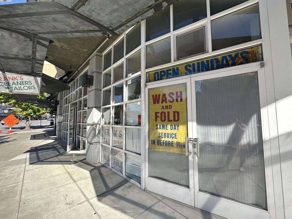 Berkeley, CA 94704,2615 Telegraph Ave