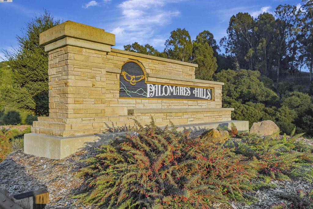 Castro Valley, CA 94552,22220 W Lyndon Loop