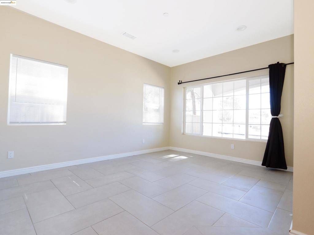 Palmdale, CA 93591,40154 E 179th Street