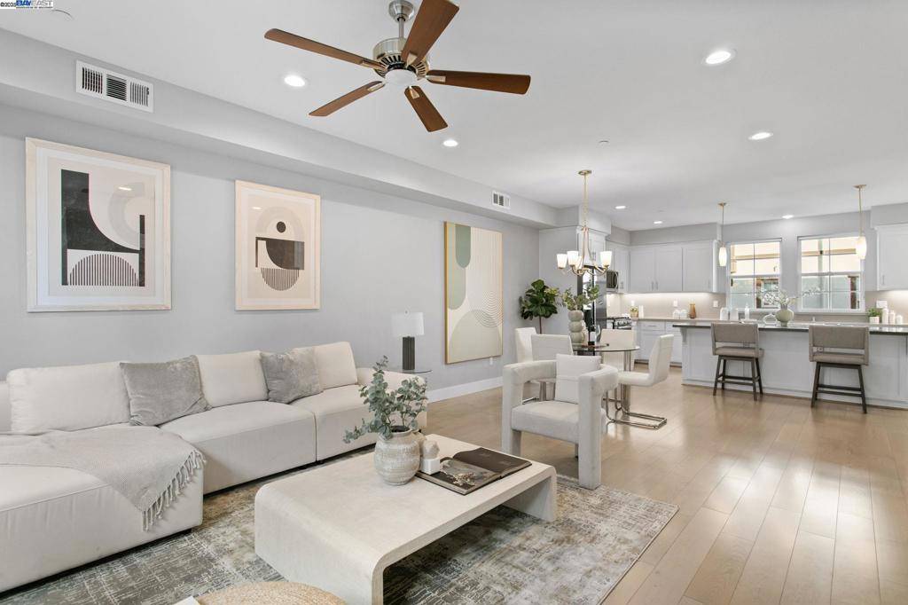 Sunnyvale, CA 94086,1082 Barberry Terrace