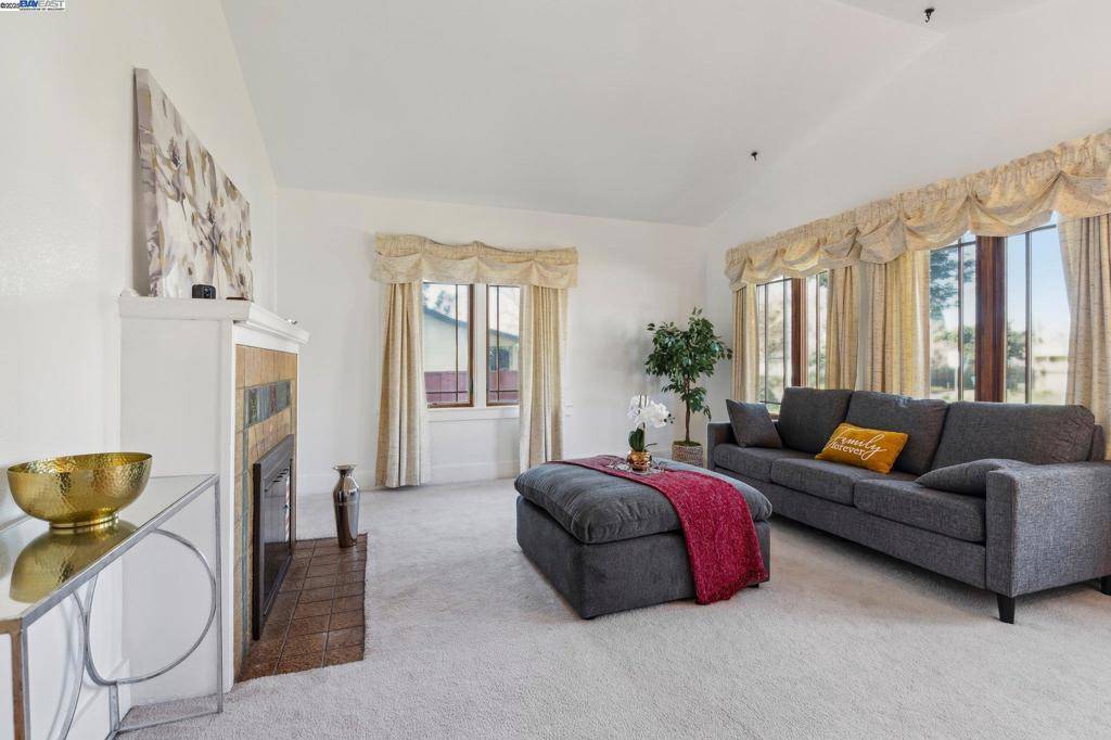 Hayward, CA 94541,803 Cherry Way