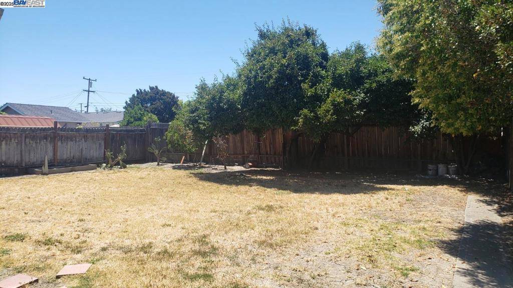 Newark, CA 94560,36593 Leone St