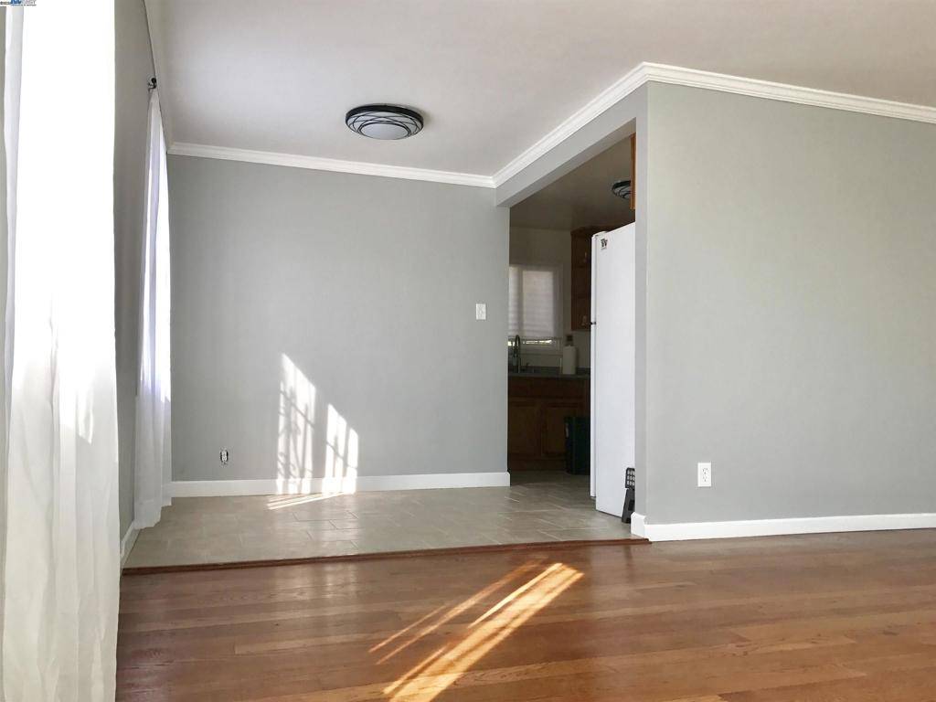 Oakland, CA 94605,2511 Truman Ave