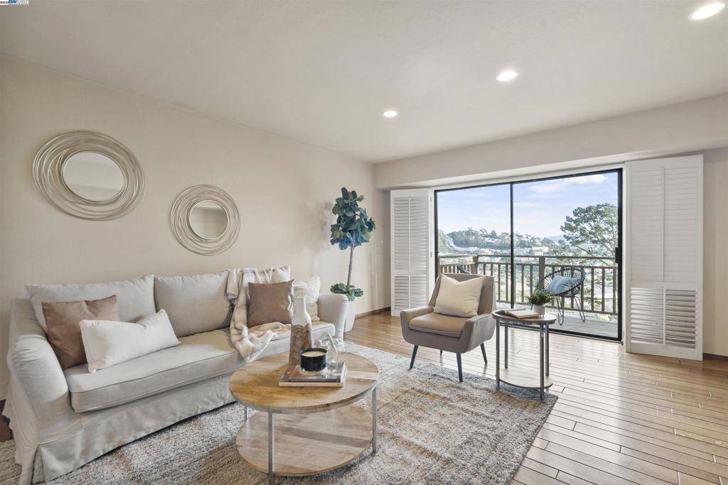2266 9th Ave San Francisco, CA 94116
