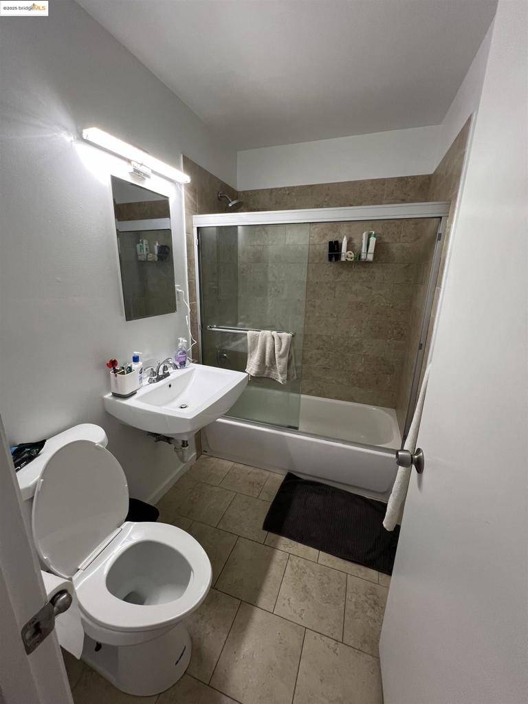 Berkeley, CA 94704,2636 WARRING ST