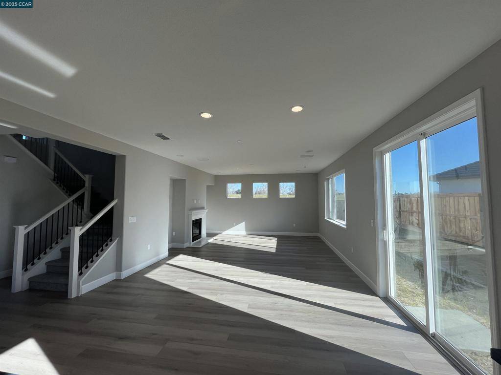 West Sacramento, CA 95691,1253 Purple Lupine Road