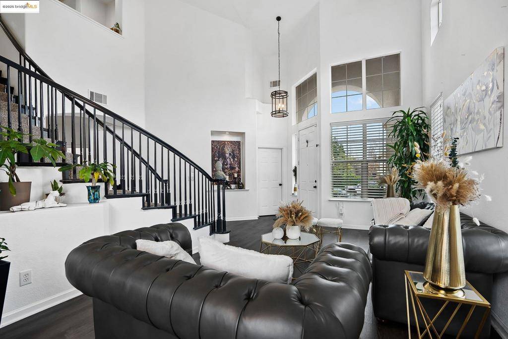 Antioch, CA 94509-6261,2105 Bedrock Way