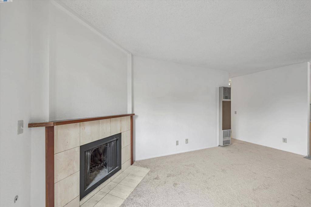 Hayward, CA 94545,26088 Kay Ave #105