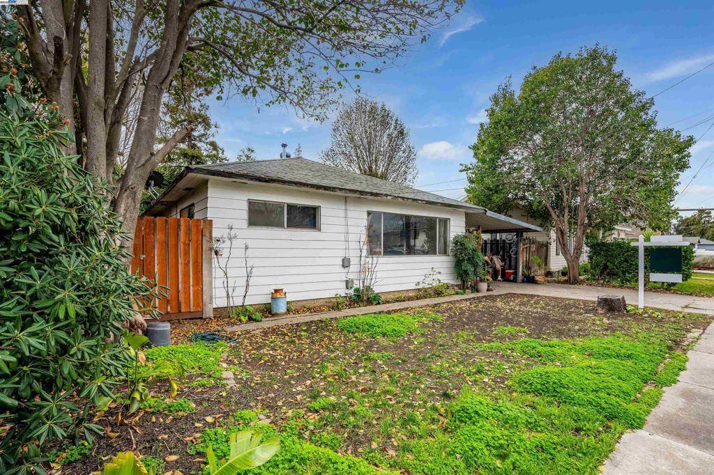 Antioch, CA 94509,913 W 14th St