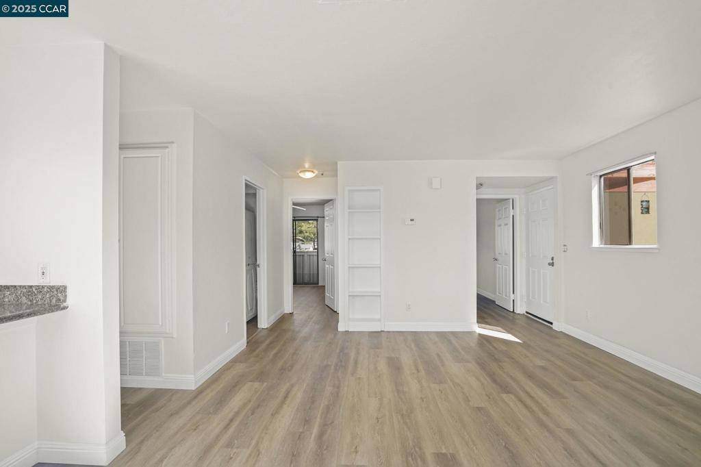 Concord, CA 94520,2520 Walters Way #8