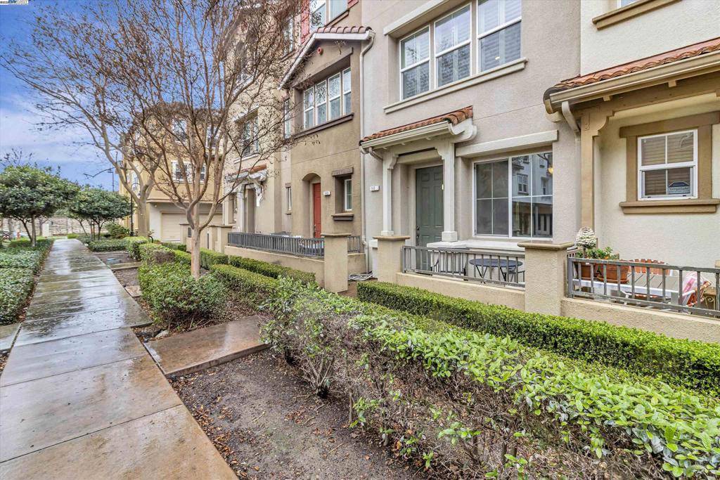 Hayward, CA 94541,145 Burbank St
