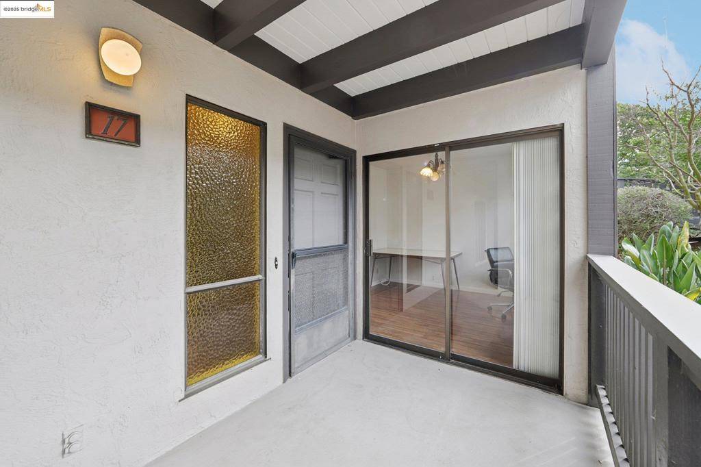 Castro Valley, CA 94546-2862,19100 Crest Avenue #17