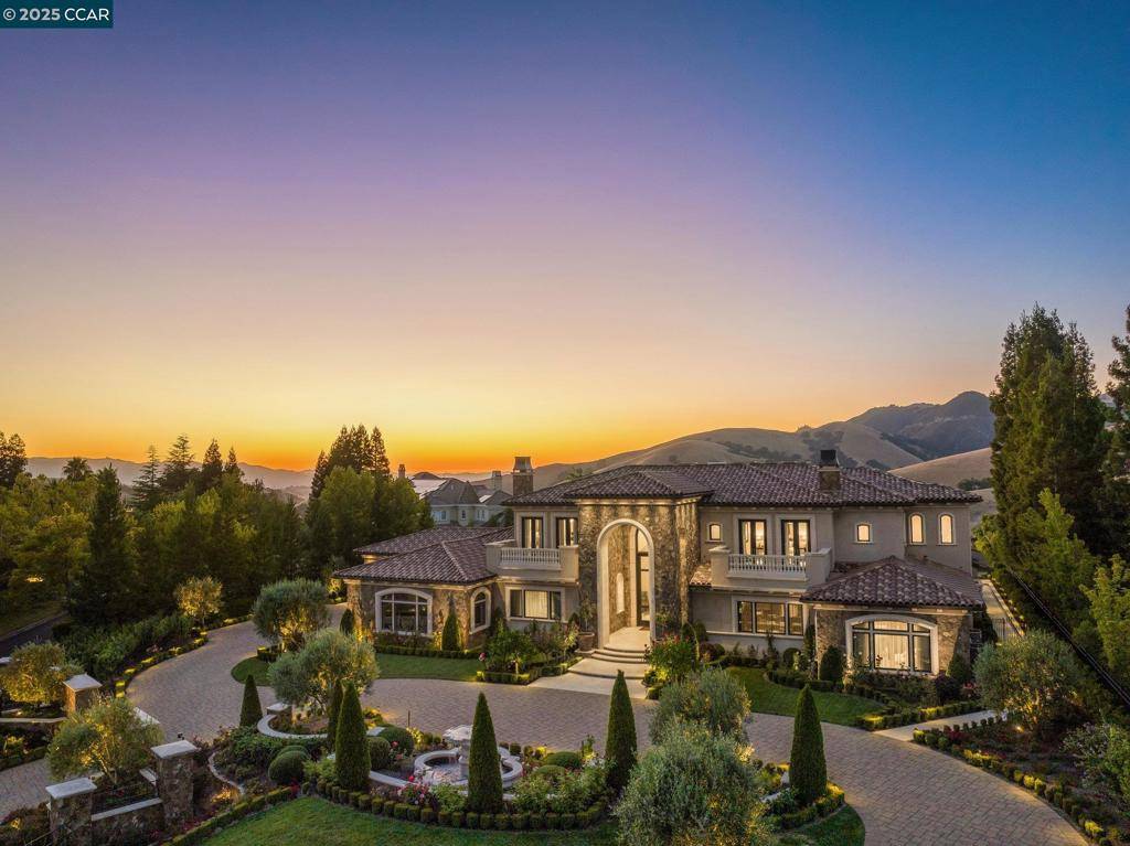 Danville, CA 94506,940 Eagle Ridge Dr