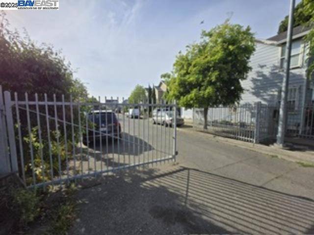 Oakland, CA 94805-2337,10468 West Ct