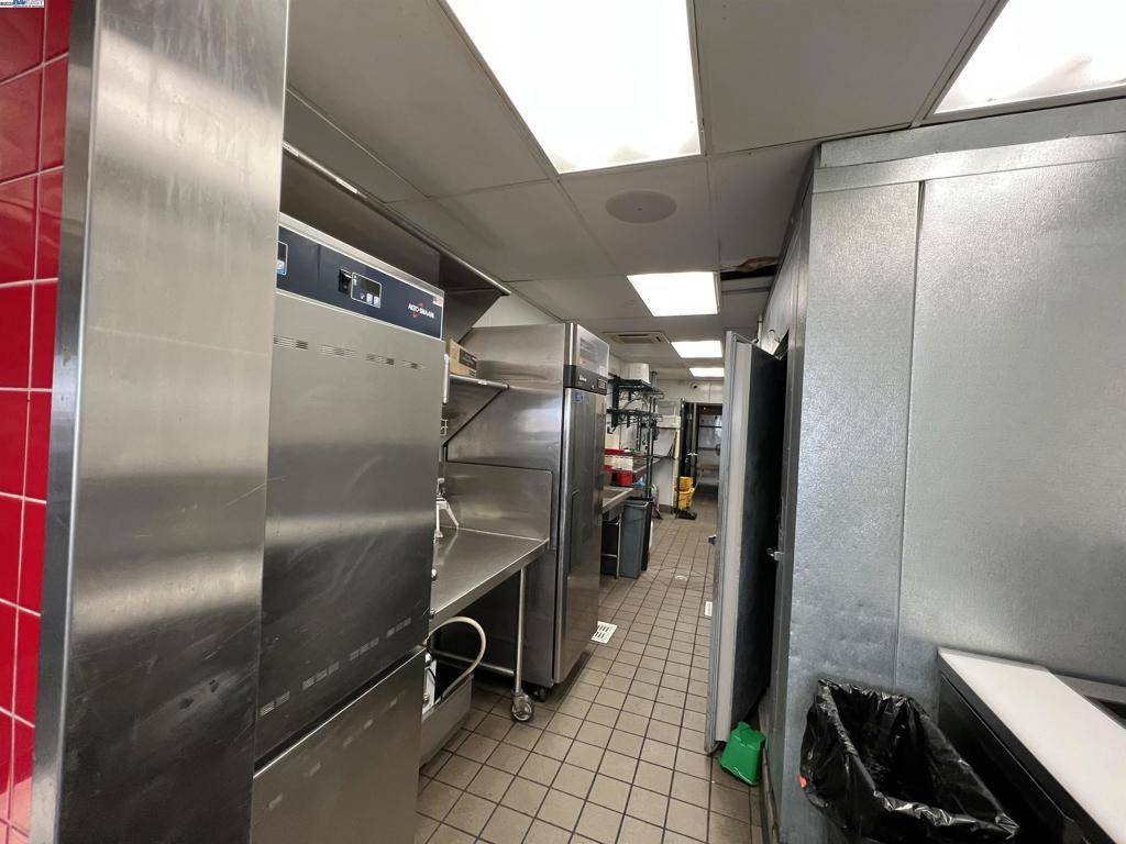 Berkeley, CA 94704,2126 Center St