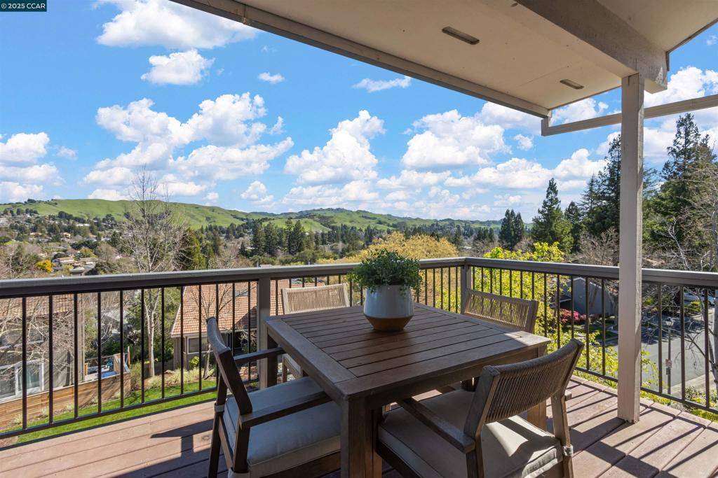 Moraga, CA 94556-1068,118 Merion Terrace
