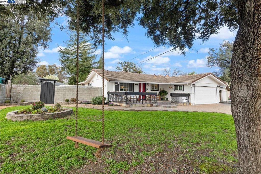 Concord, CA 94518,1271 Bentley St