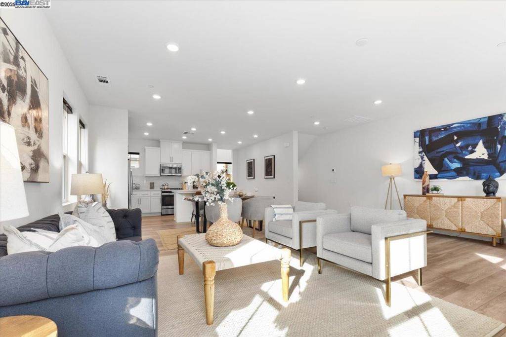 Dublin, CA 94568,6113 Bullion Ln.