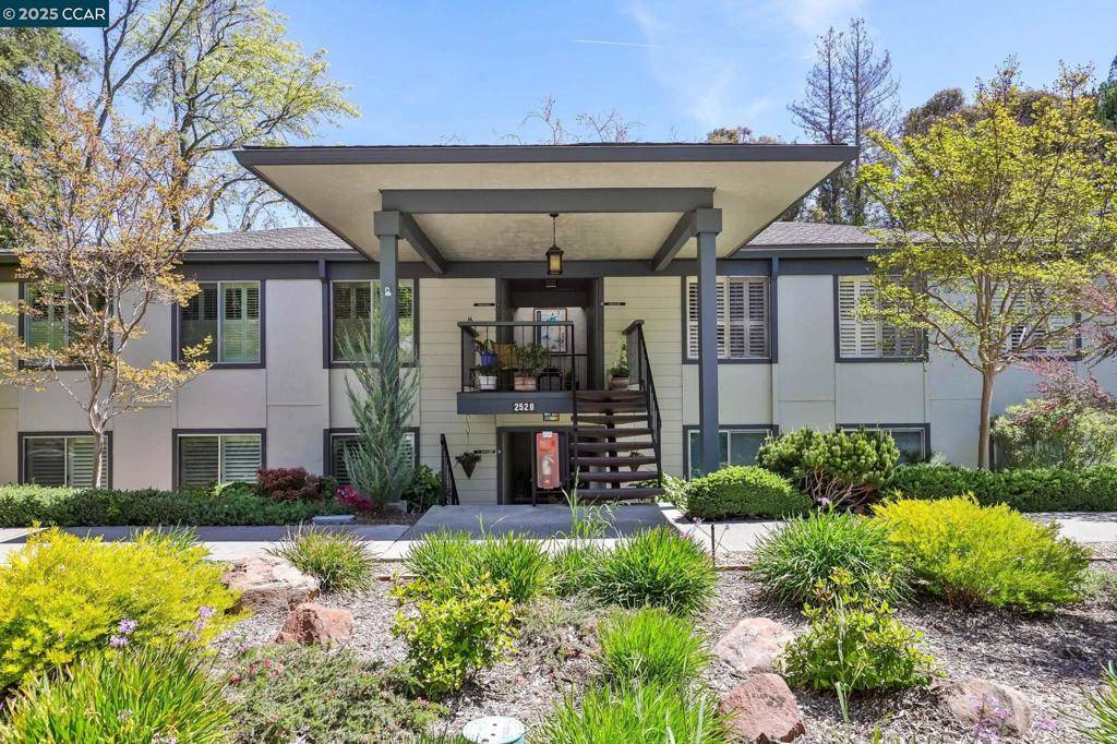 Walnut Creek, CA 94595,2520 Ptarmigan Dr. #4