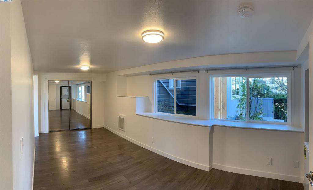 San Francisco, CA 94114,3358 Market St