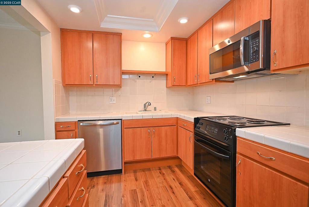 1348 Running Springs Rd #4 Walnut Creek, CA 94595