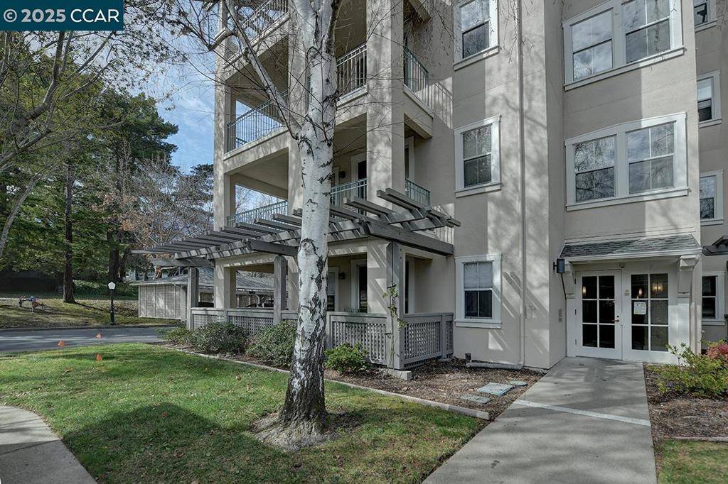 Walnut Creek, CA 94595,1860 Tice Creek Dr #1154