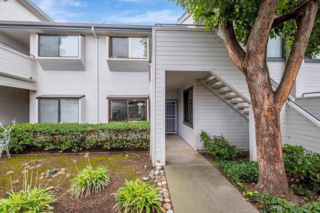 Newark, CA 94560,6324 Buena Vista Dr #A