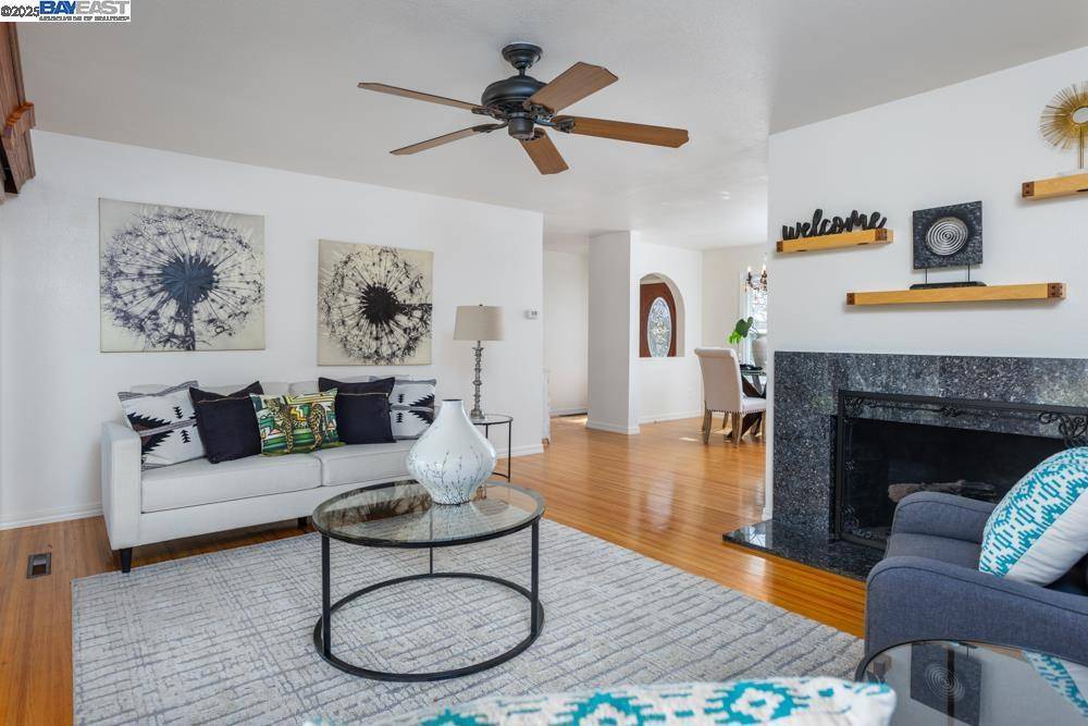 4026 Marshall Ln Castro Valley, CA 94546