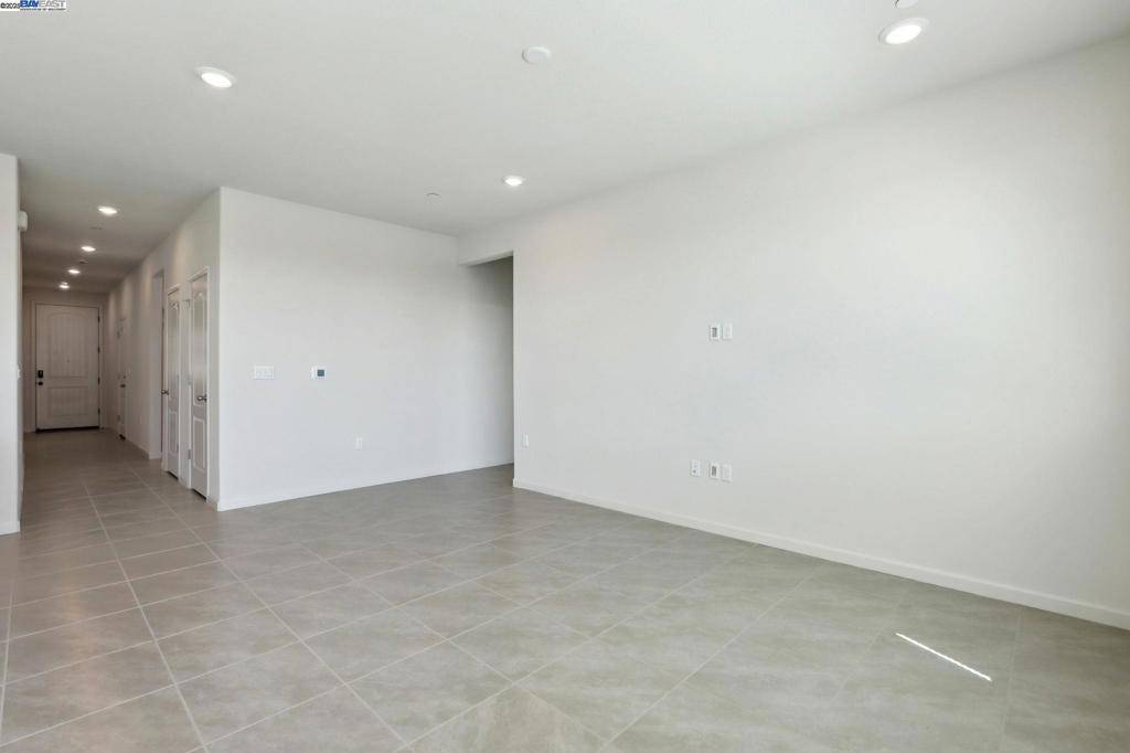 Vacaville, CA 95687,627 Shefford Drive