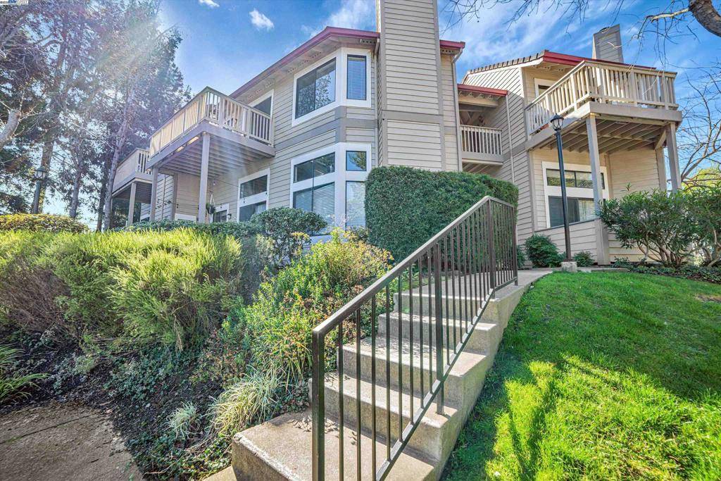 Pleasanton, CA 94566,3428 Smoketree Commons Dr