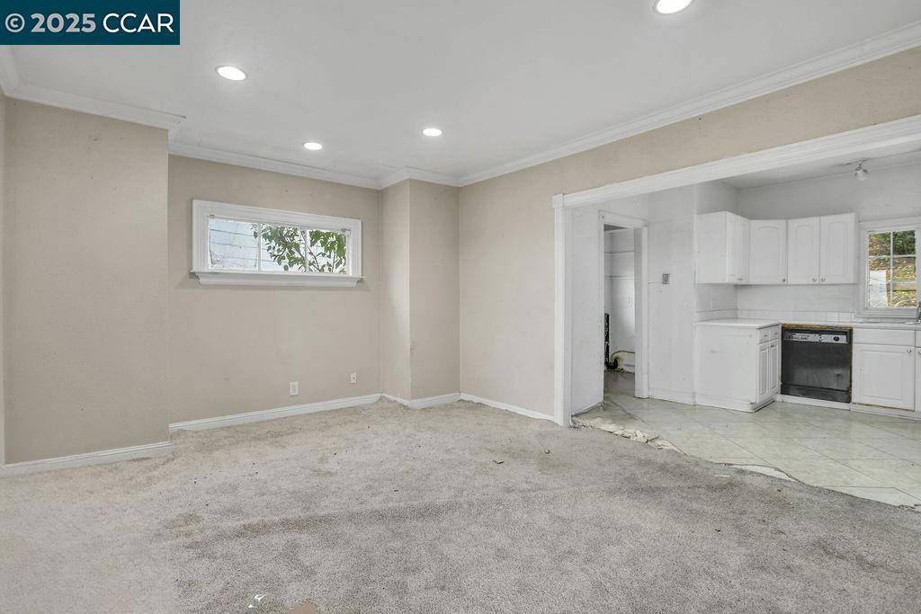 Martinez, CA 94553,1444 Dineen Street