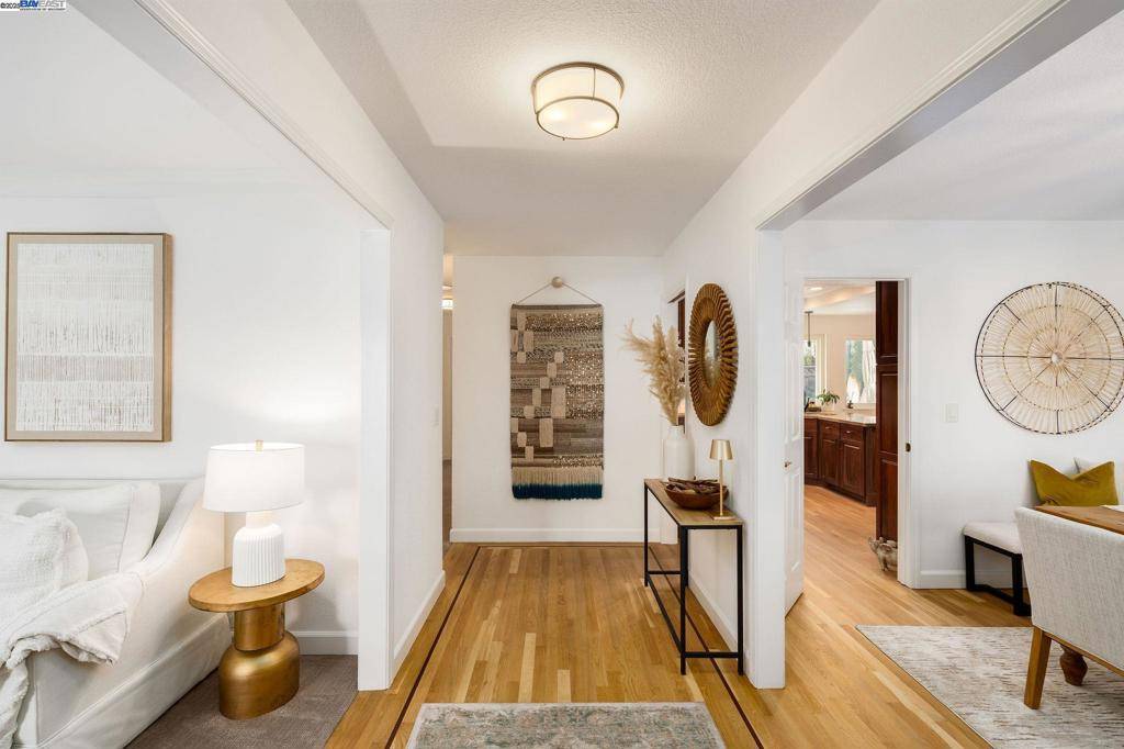 Pleasanton, CA 94588,2951 Martin Ave