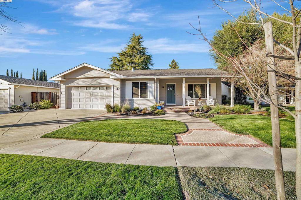 Pleasanton, CA 94566,2452 Crestline Rd